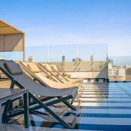 Hotel Faranda Collection Barranquilla, A Member Of Radisson Individuals Barranquilla  Exteriér fotografie Rooftop pool at the hotel